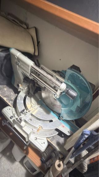 Ingletadora Telescópica Makita LS1210L