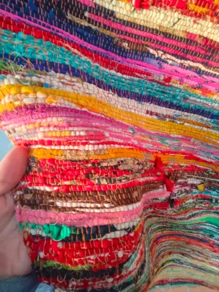 Alfombra de tela multicolor