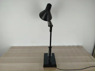 Lampada da Tavolo Targetti Twist T1 Nera Snodabile