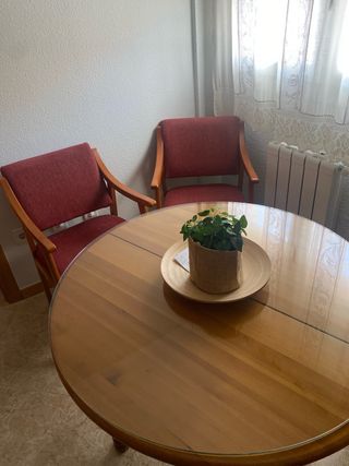 Conjunto de muebles de pino para salon y cuarto
