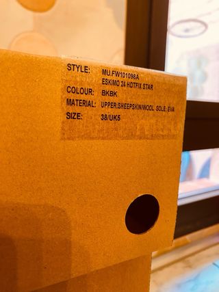 Botas Mou Negras con Estrellas Plateadas