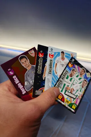 Más de 200 cromos Adrenalyn XL 2017-2018