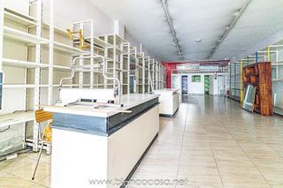 Local comercial en venta en Carballo