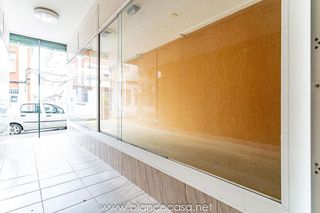 Local comercial en venta en Carballo