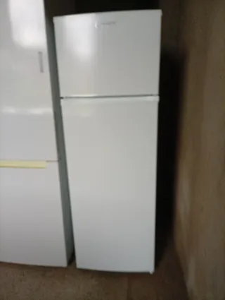 Frigorífico blanco seminuevo
