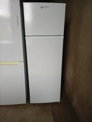 Frigorífico blanco seminuevo
