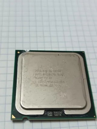 Intel Core 2 Quad Q8200 2.33GHz SLB5M