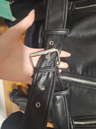 Chaqueta efecto piel ZARA