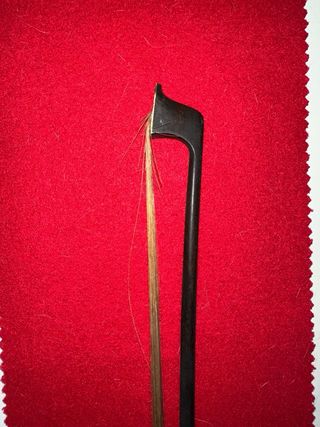 Arco de violino antigo