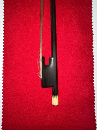 Arco de violino antigo