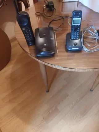 2 Teléfonos Inalámbricos Philips  y Panasonic Negr