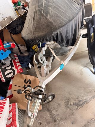 Moto acuática Sea-doo con remolque nuevo