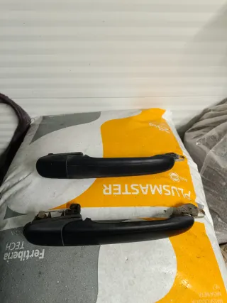 Puxadores portas traseiras vw polo 6n