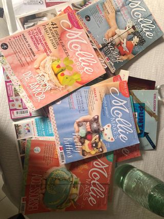 Lote de 10 revistas Mollie Makes y mas de labores