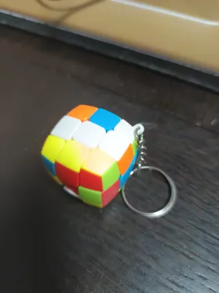 Llavero Cubo Mágico 3x3. (35)