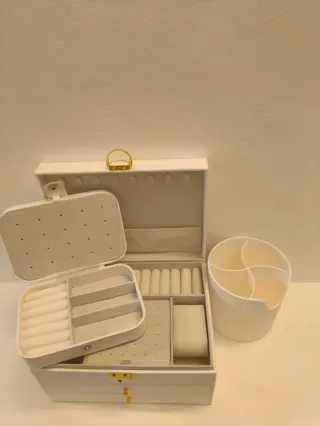 Set organizer trucchi e gioielli bianco