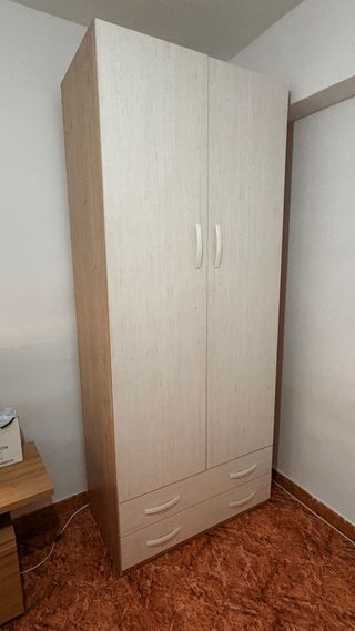 Armario de ropa