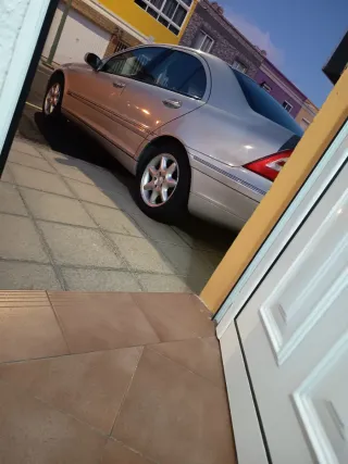 Mercedes-Benz Clase C 2001