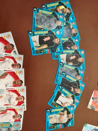 LALIGA ADRENALYN XL 2024-25 Caja Serie Oro 86 cart