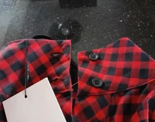 Camisa Zara cuadros rojo y negro