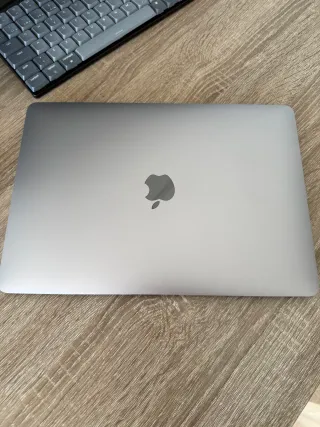 MacBook Air M1 8/256GB | Tastiera Inglese/Russo