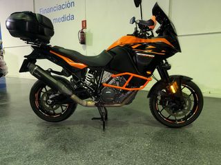 KTM 1090 Adventure Negra y Naranja