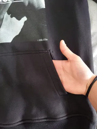 Sudadera negra 2Pac