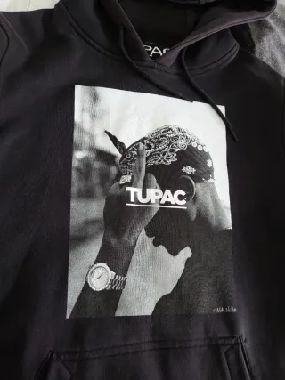 Sudadera negra 2Pac