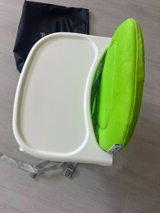 Trona de viaje plegable