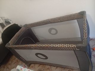 Cuna de viaje + colchón