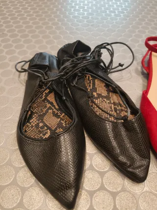 Sandalias mujer negras, rojas y azules