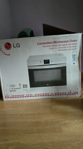 Horno LG convección/gril/Microondas 31Litros