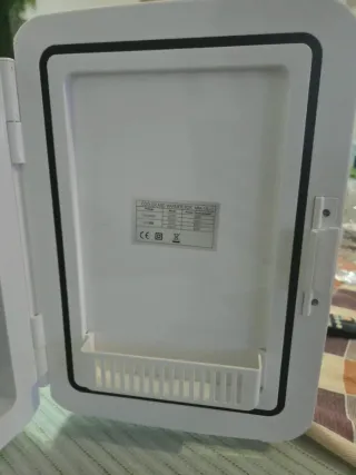 Nevera Portatil Blanca