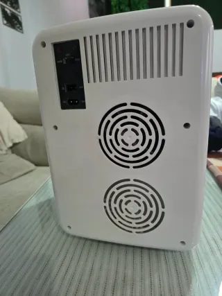 Nevera Portatil Blanca