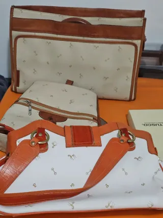 Lote 4 Bolsos Petusco Cuero Genuino