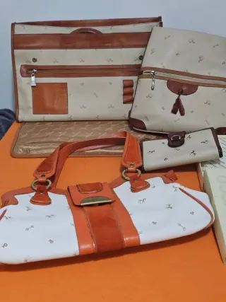 Lote 4 Bolsos Petusco Cuero Genuino