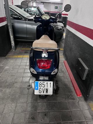 Vespa LX 125 Azul