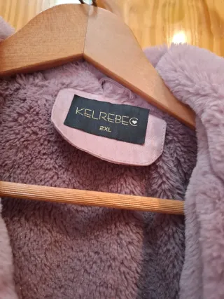 Cazadora polipiel forrada rosa