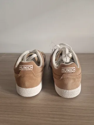 Zapatillas Munich Marrones Talla 39