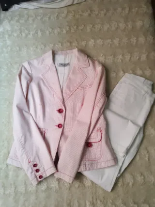 Blazer Pilar Prieto roja y blanco