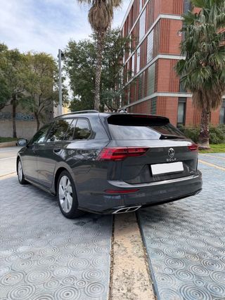 Volkswagen Golf Variant 1.5 eTSI R Line DSG7