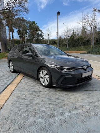 Volkswagen Golf Variant 1.5 eTSI R Line DSG7