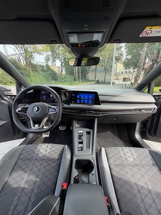 Volkswagen Golf Variant 1.5 eTSI R Line DSG7