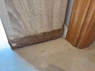 Zapatero con cajón de madera