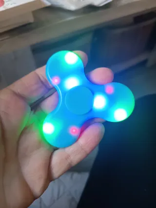 Spinner con altavoz Bluetooth 3 colores