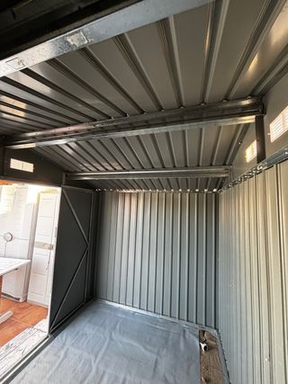 Caseta de jardín metálica gris/blanco