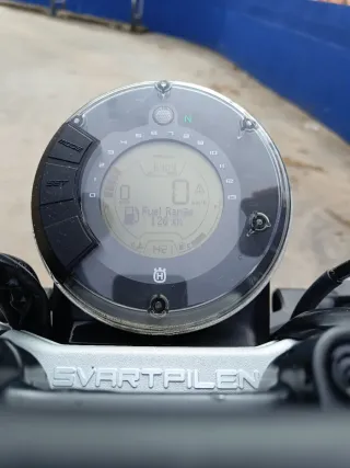 Husqvarna Svartpilen 125 2021