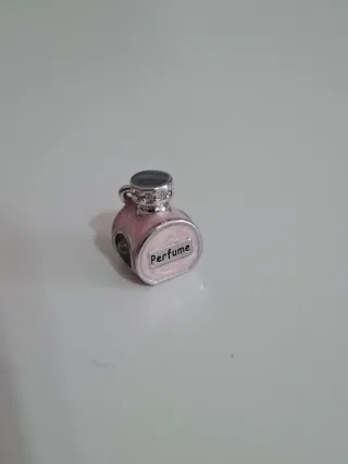 Charm Perfume Rosa y Plateado
