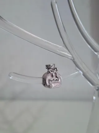 Charm Perfume Rosa y Plateado