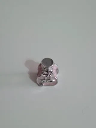 Charm Perfume Rosa y Plateado